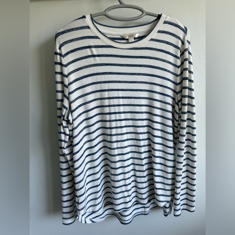 Banana Republic long sleeve striped crew neck tee
